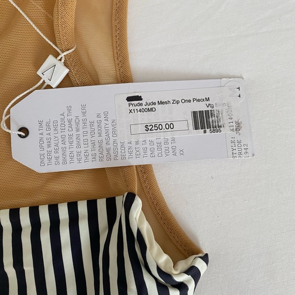 Boys and arrows one piece - Picture 2 of 5